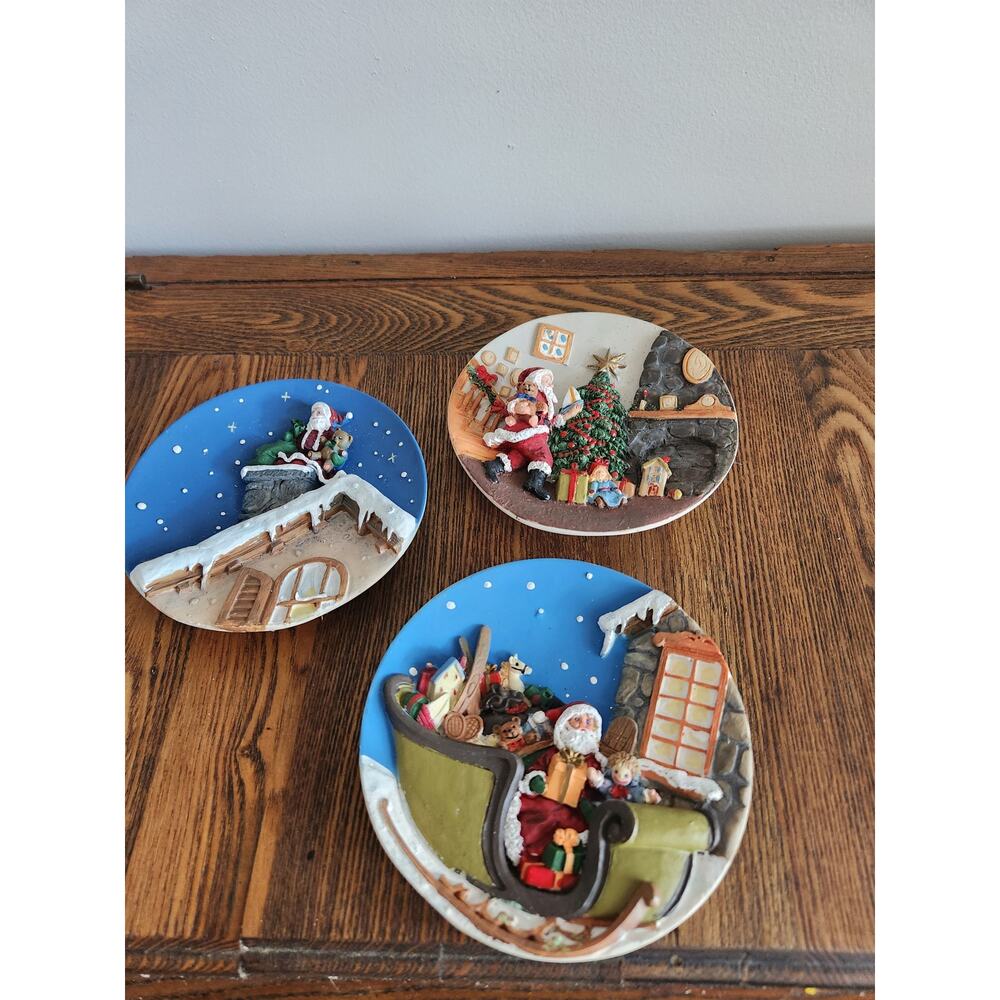 A Christmas Remembered Collectors Edition (3) 3D Handpainted Ceramic Plates 1997